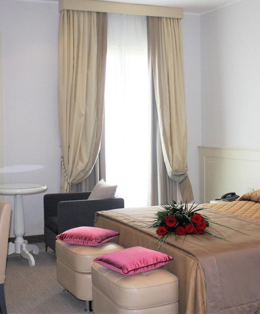 Santa Caterina Park Hotel Sarzana Buitenkant foto
