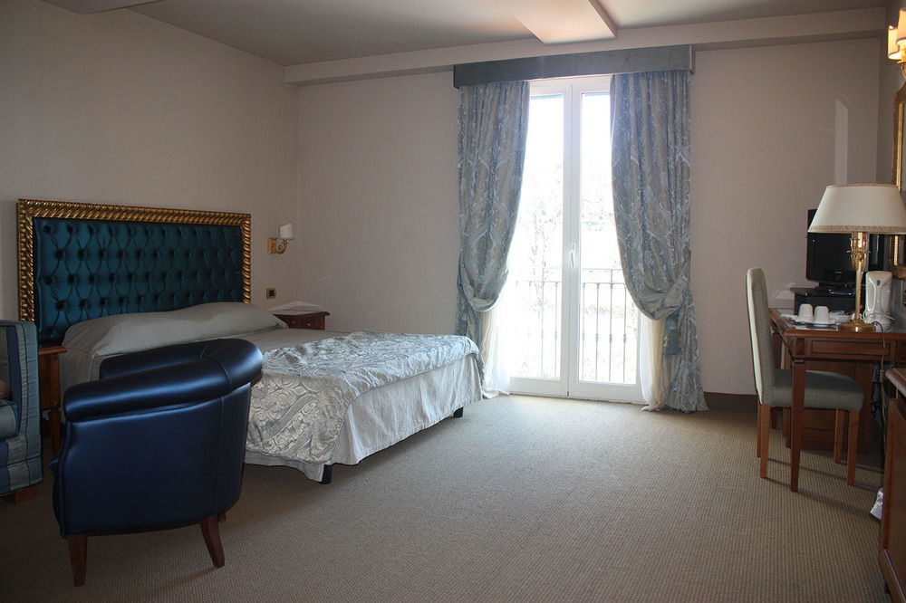 Santa Caterina Park Hotel Sarzana Buitenkant foto