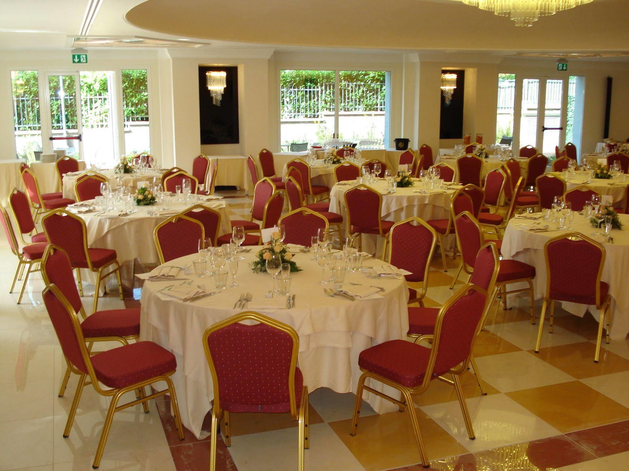 Santa Caterina Park Hotel Sarzana Buitenkant foto