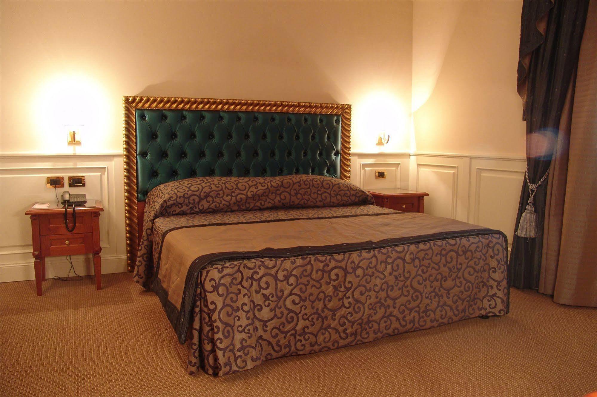 Santa Caterina Park Hotel Sarzana Buitenkant foto